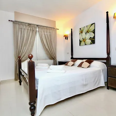 3- Bedroom In The Centre Of With Living Room, 1 Bathroom. Appartement Calpe