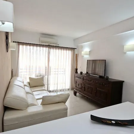 3- Bedroom In The Centre Of With Living Room, 1 Bathroom. Appartement Calpe