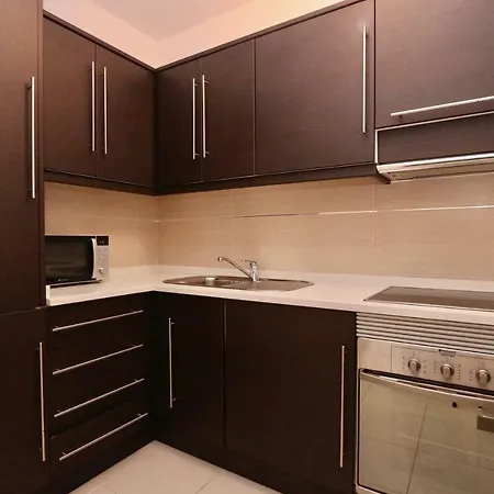 3- Bedroom In The Centre Of With Living Room, 1 Bathroom. Lejlighed *